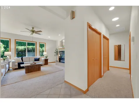 3183 Wolf Meadows Lane Eugene OR 97408