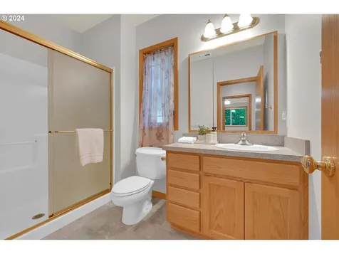 3183 Wolf Meadows Lane Eugene OR 97408