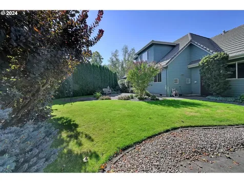 3183 Wolf Meadows Lane Eugene OR 97408