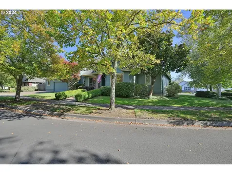 3183 Wolf Meadows Lane Eugene OR 97408
