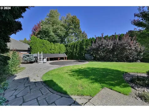 3183 Wolf Meadows Lane Eugene OR 97408