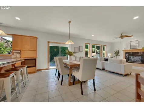3183 Wolf Meadows Lane Eugene OR 97408