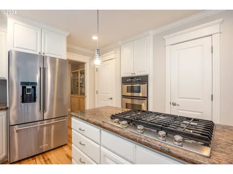 13707 SE Willingham Court Clackamas OR 97015