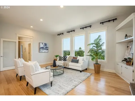13707 SE Willingham Court Clackamas OR 97015
