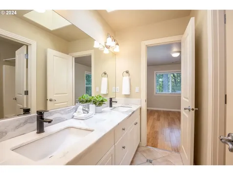 13707 SE Willingham Court Clackamas OR 97015