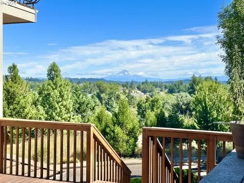 13707 SE Willingham Court Clackamas OR 97015