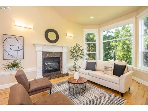 13707 SE Willingham Court Clackamas OR 97015