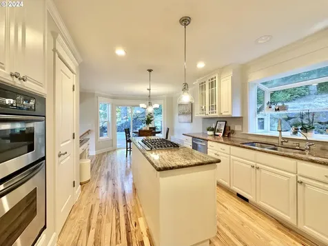 13707 SE Willingham Court Clackamas OR 97015