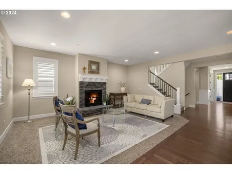 5762 Nw Primino Avenue Portland OR 97229