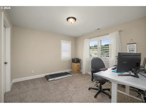 5762 Nw Primino Avenue Portland OR 97229