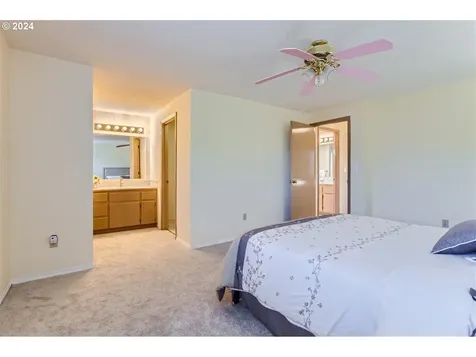 17981 Nw Sylvania Lane Portland OR 97229