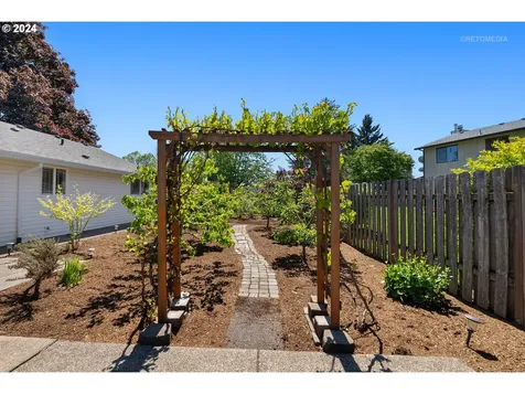269 S Tarrybrooke Circle Cornelius OR 97113