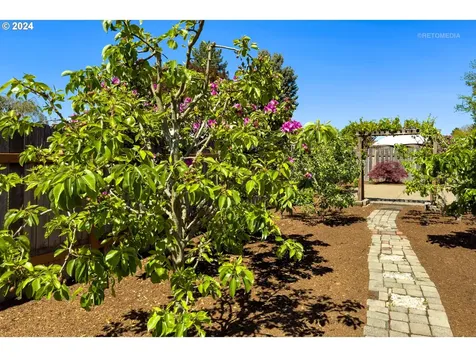 269 S Tarrybrooke Circle Cornelius OR 97113