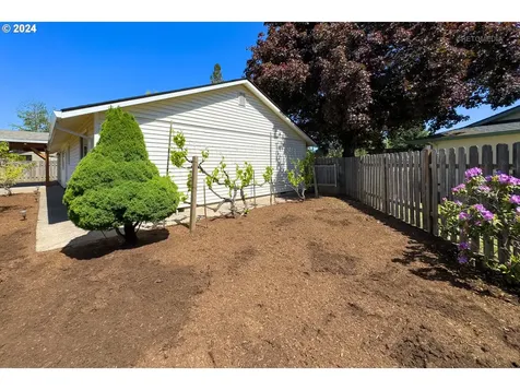 269 S Tarrybrooke Circle Cornelius OR 97113