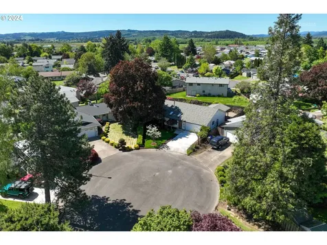 269 S Tarrybrooke Circle Cornelius OR 97113
