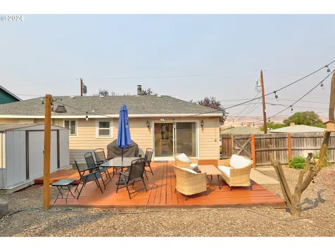 1312 E 11th Street The Dalles OR 97058
