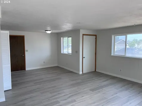 574 E Reeder Drive Hermiston OR 97838
