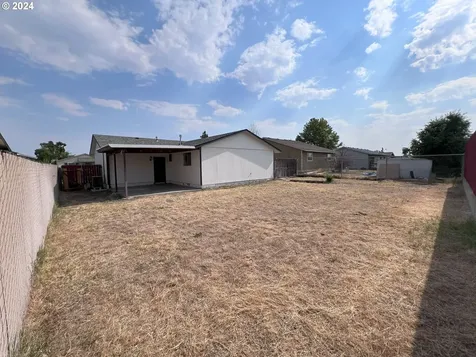 574 E Reeder Drive Hermiston OR 97838