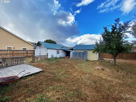 1815 Balm Street Baker City OR 97814