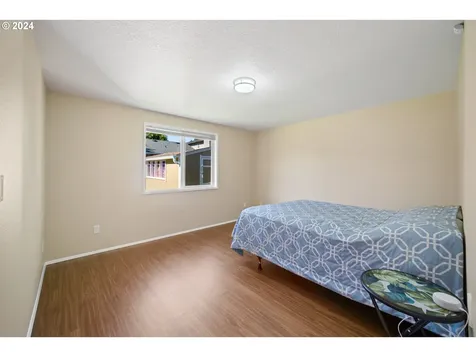 1804 Ne 149th Circle Vancouver WA 98686