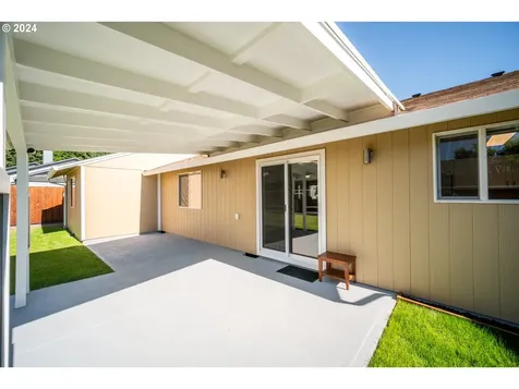1804 Ne 149th Circle Vancouver WA 98686