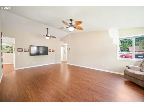 1804 Ne 149th Circle Vancouver WA 98686