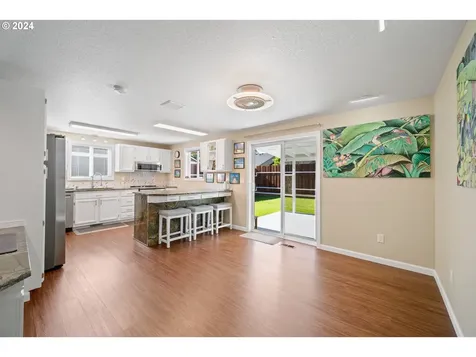 1804 Ne 149th Circle Vancouver WA 98686