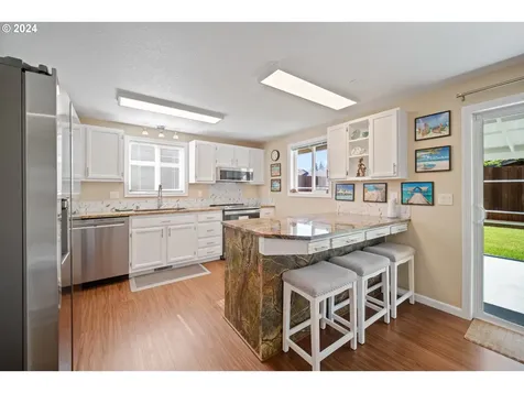 1804 Ne 149th Circle Vancouver WA 98686
