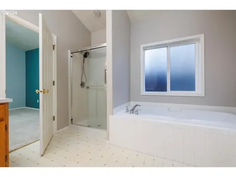 18208 SW Woodhaven Drive Sherwood OR 97140