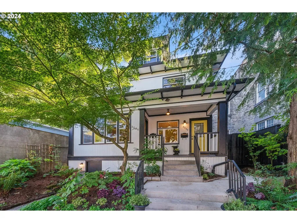 3534 SE Yamhill Street Portland OR 97214