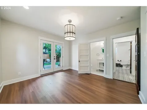 3534 SE Yamhill Street Portland OR 97214