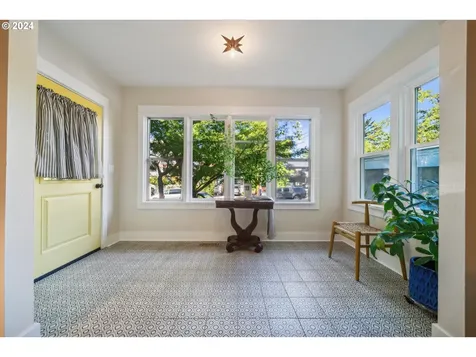 3534 SE Yamhill Street Portland OR 97214