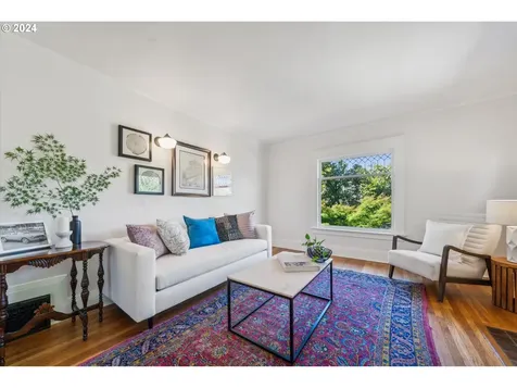 3534 SE Yamhill Street Portland OR 97214
