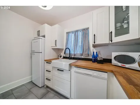 3534 SE Yamhill Street Portland OR 97214