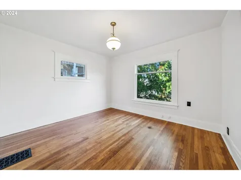 3534 SE Yamhill Street Portland OR 97214
