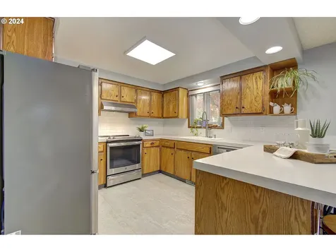 12613 NE 20th Street Vancouver WA 98684