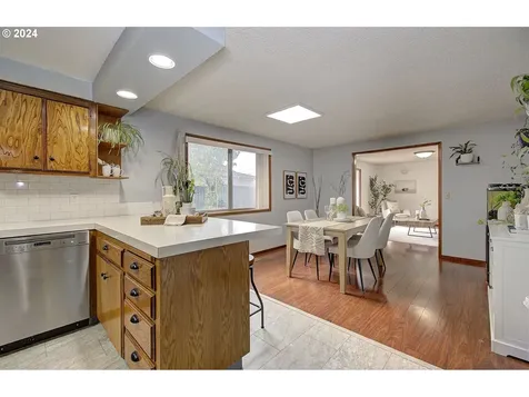 12613 NE 20th Street Vancouver WA 98684