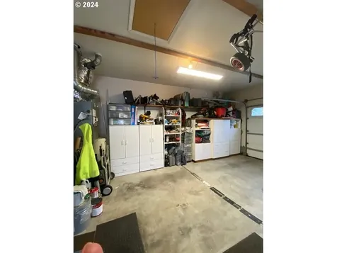 2430 Bowtie Avenue Eugene OR 97404