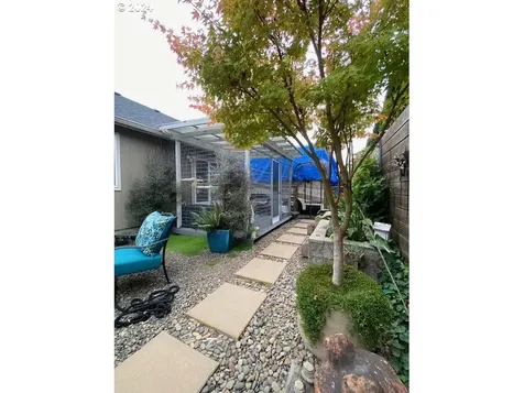 2430 Bowtie Avenue Eugene OR 97404