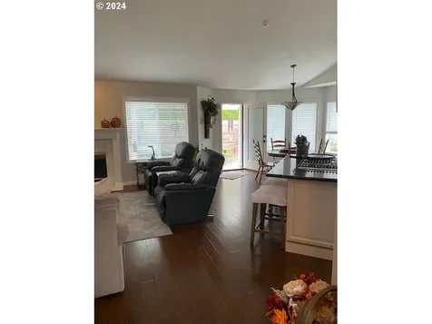 2430 Bowtie Avenue Eugene OR 97404
