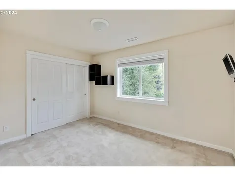 395 SE 14th Place Canby OR 97013