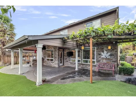 395 SE 14th Place Canby OR 97013