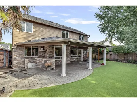 395 SE 14th Place Canby OR 97013