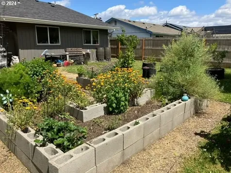 200 Valentine Avenue Sutherlin OR 97479