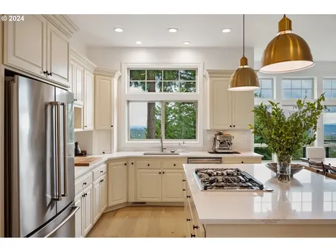 4023 Nw Riggs Drive Portland OR 97229