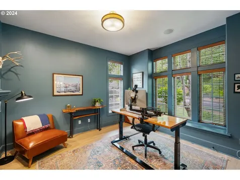 4023 Nw Riggs Drive Portland OR 97229
