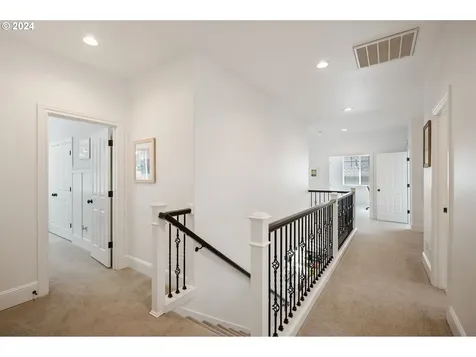 4023 Nw Riggs Drive Portland OR 97229