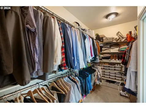4023 Nw Riggs Drive Portland OR 97229
