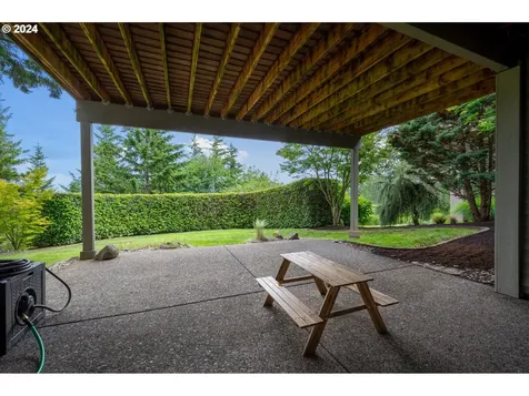 4023 Nw Riggs Drive Portland OR 97229