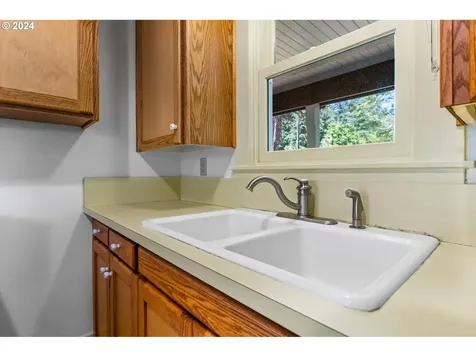 24230 Evergreen Road Philomath OR 97370